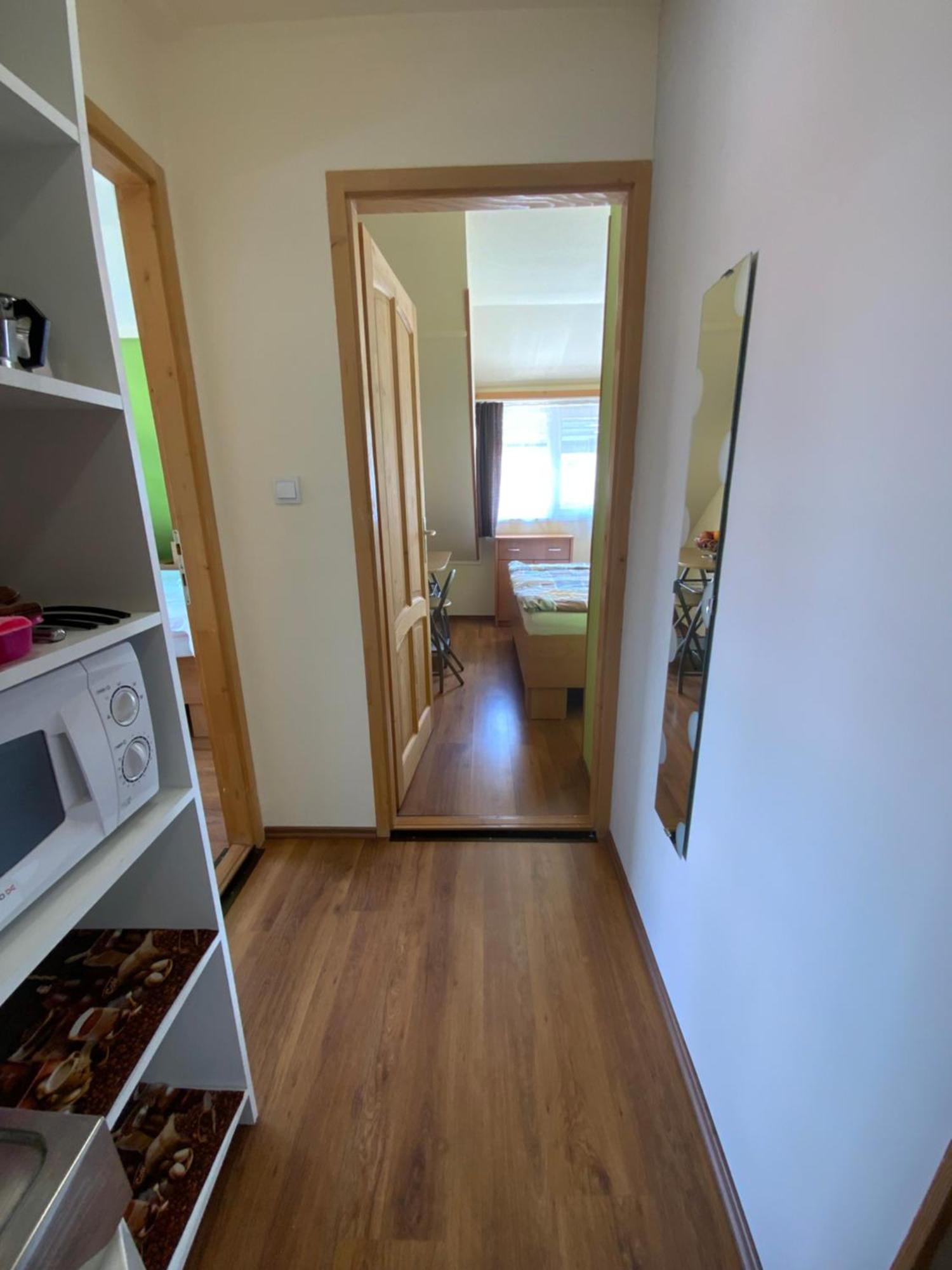 Elso Fecske Apartmanok Сиофок Екстериор снимка