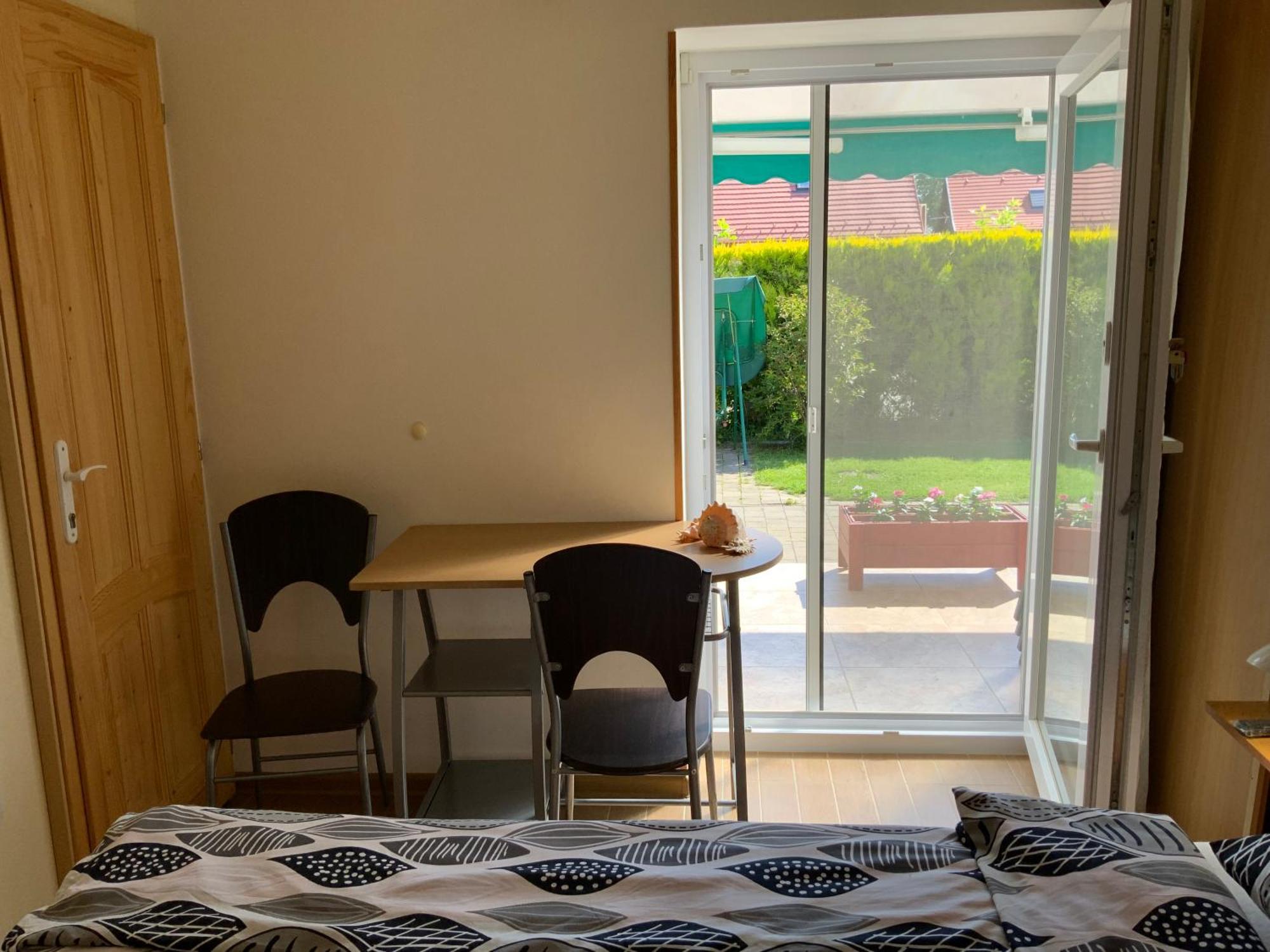 Elso Fecske Apartmanok Сиофок Екстериор снимка